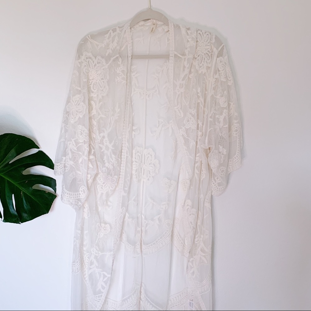 Cream lace kimono